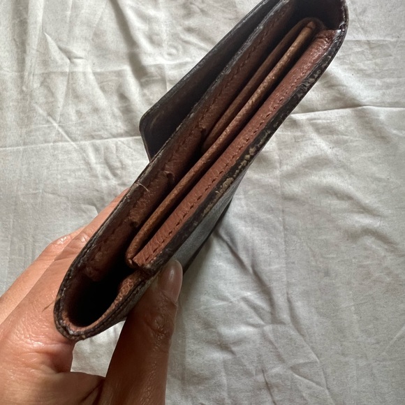 International LV wallet - Picture 2 of 7